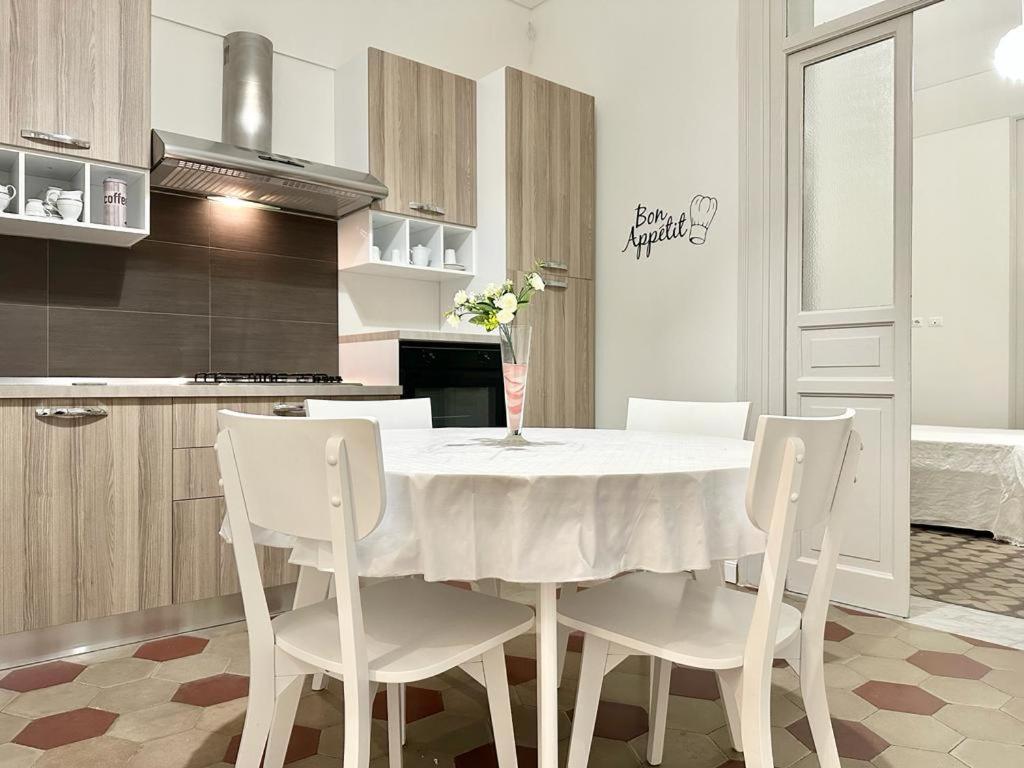 דירות פלרמו Palazzo La Zagara מראה חיצוני תמונה